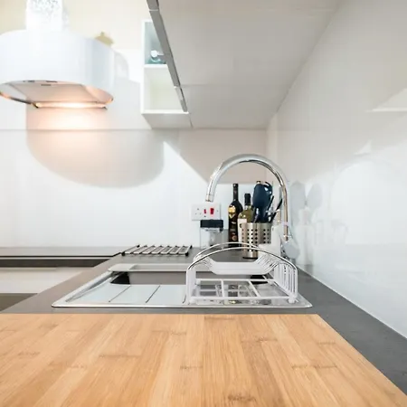 South Street Apartment *